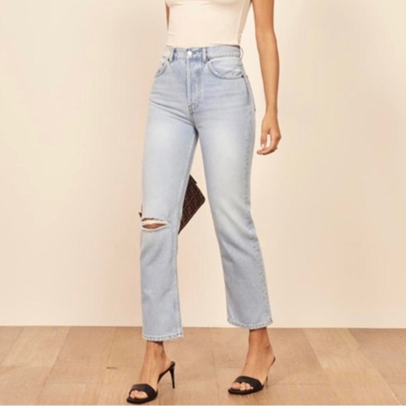 Reformation Cynthia Crop High Rise Light Wash Relaxed Jean Distressed - Picture 3 of 14